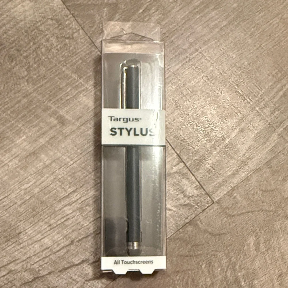 Logitech Pebble 2 Combo in Black with Stylus